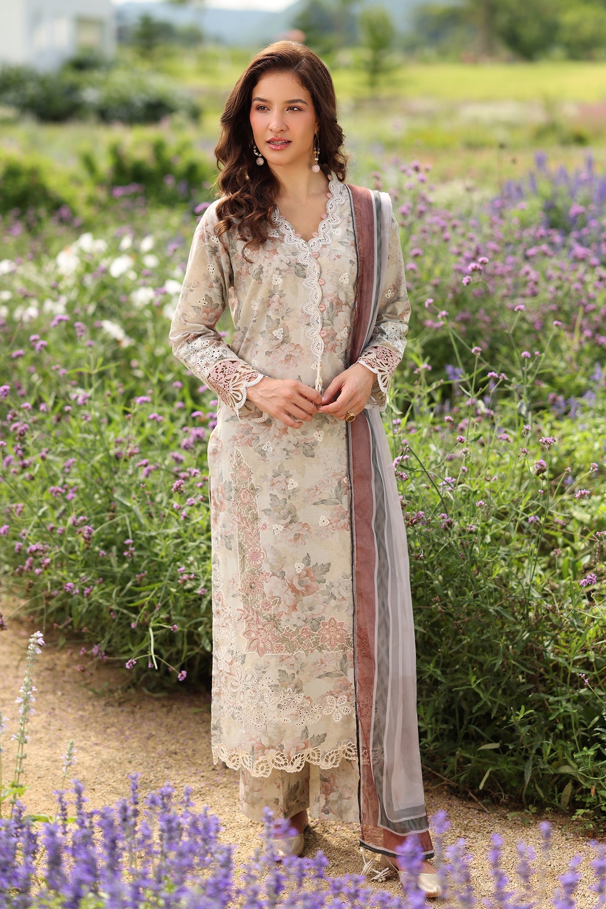 EMBROIDERED LAWN SF-4225