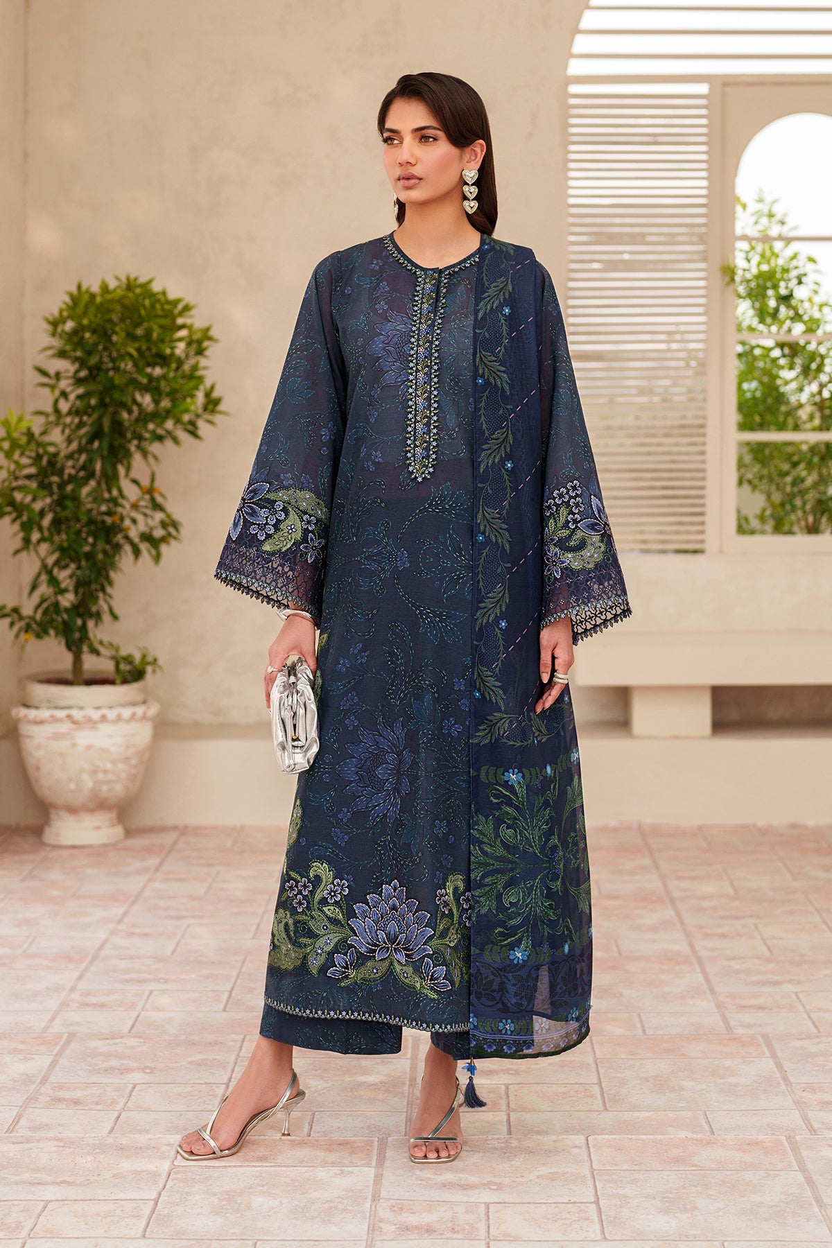 EMBROIDERED LAWN SF-4404