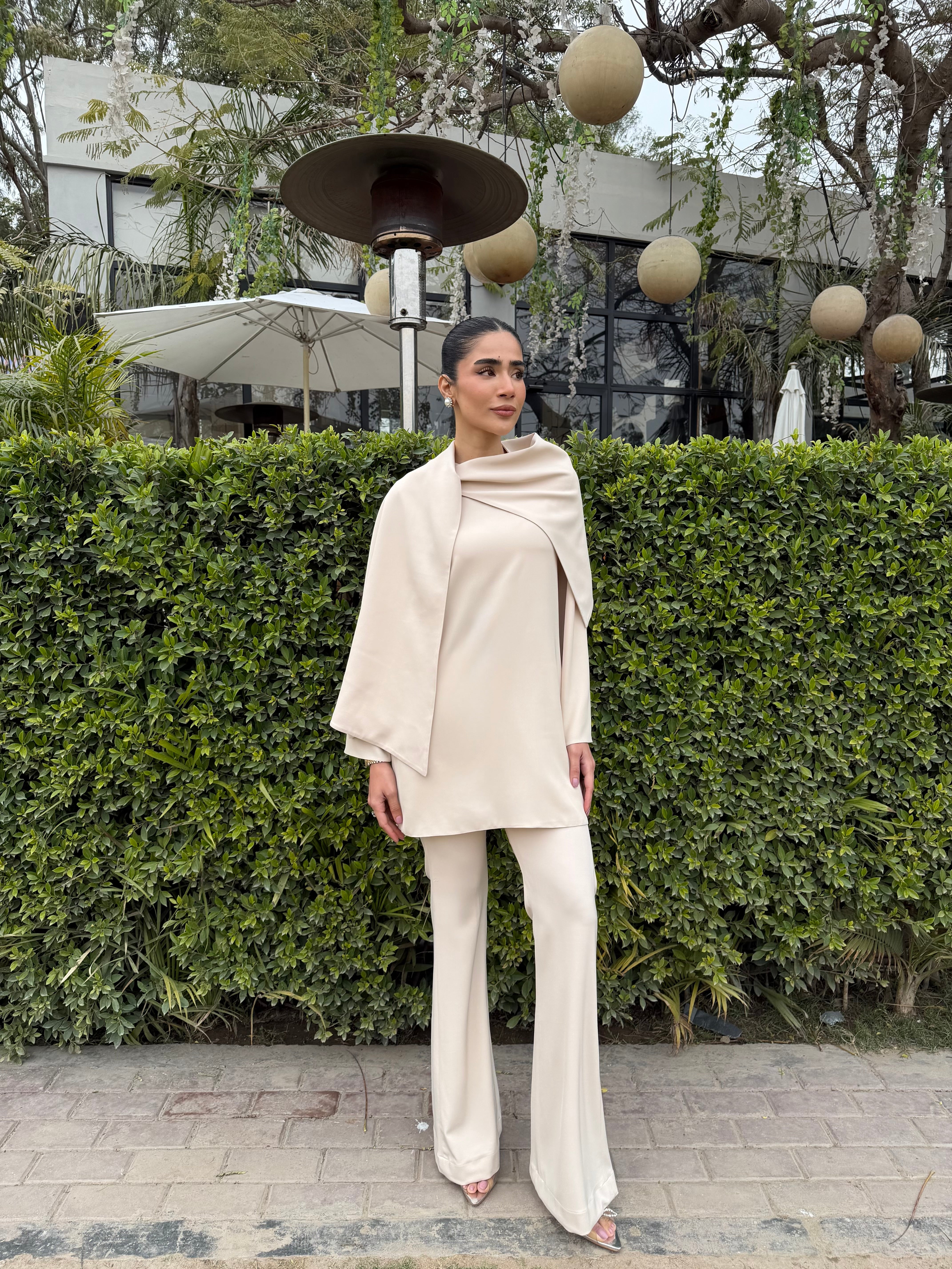 IVORY DRAPE SET