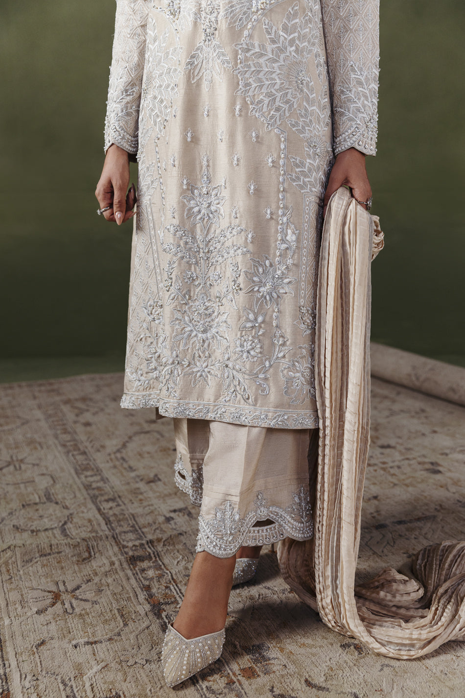 Ivory Symphony (D-04)