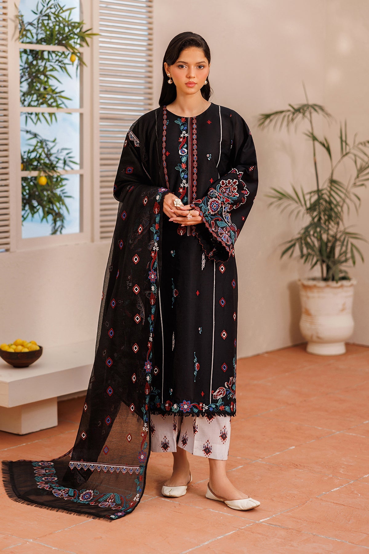 EMBROIDERED LAWN SF-4391