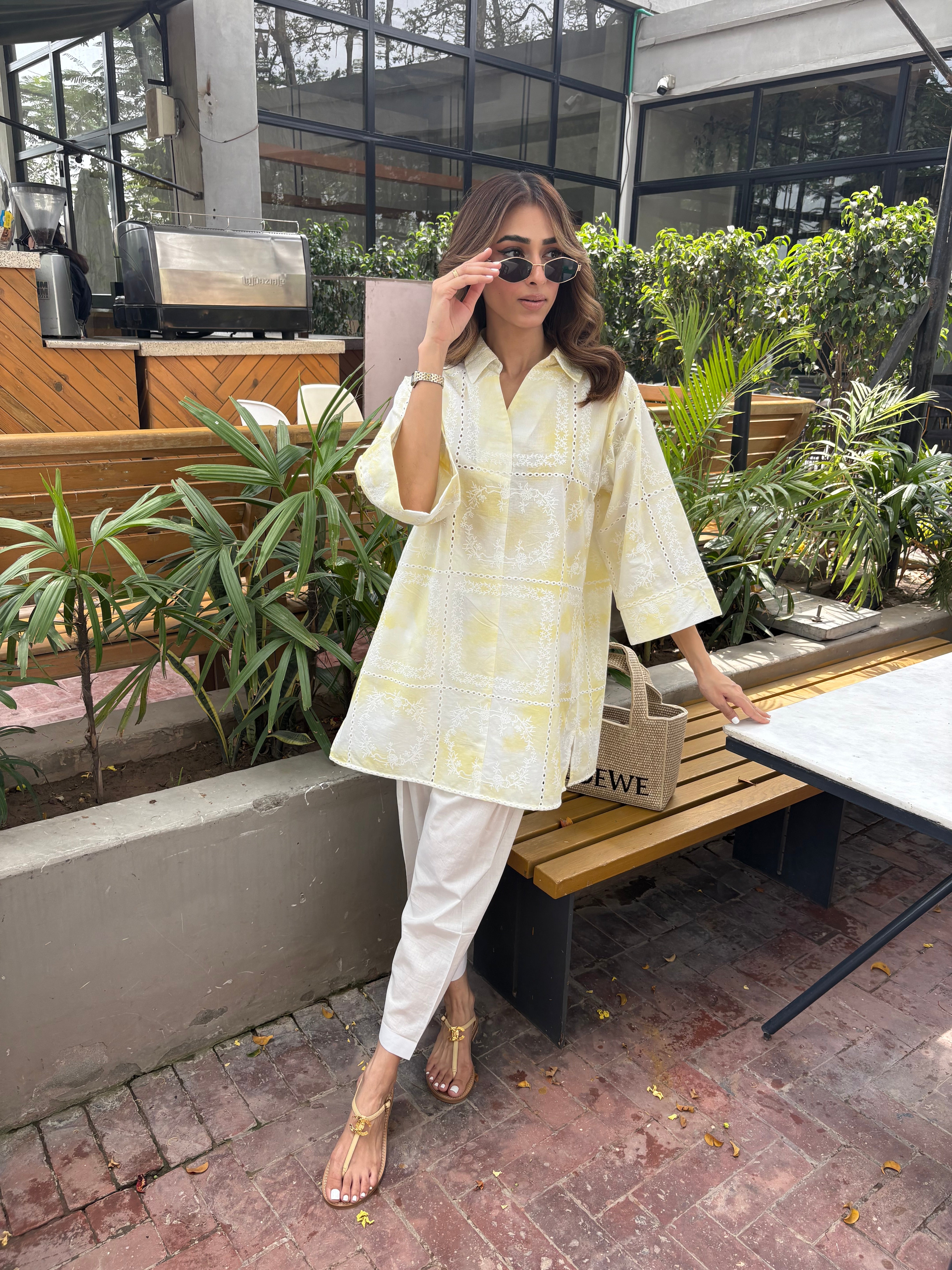 YELLOW TIE & DYE CHIKANKARI TOBY SET