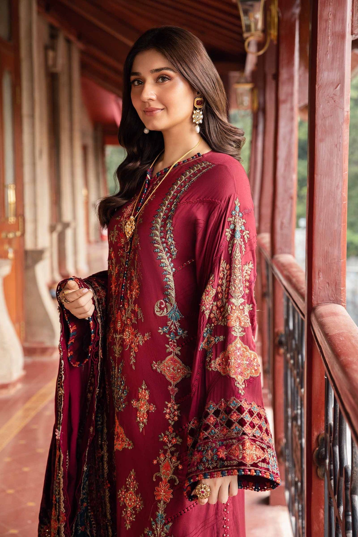 Maria B Winter Luxe collection 2024 - 3 Piece Unstitched Embroidered Twill Linen Suit | DL-1210