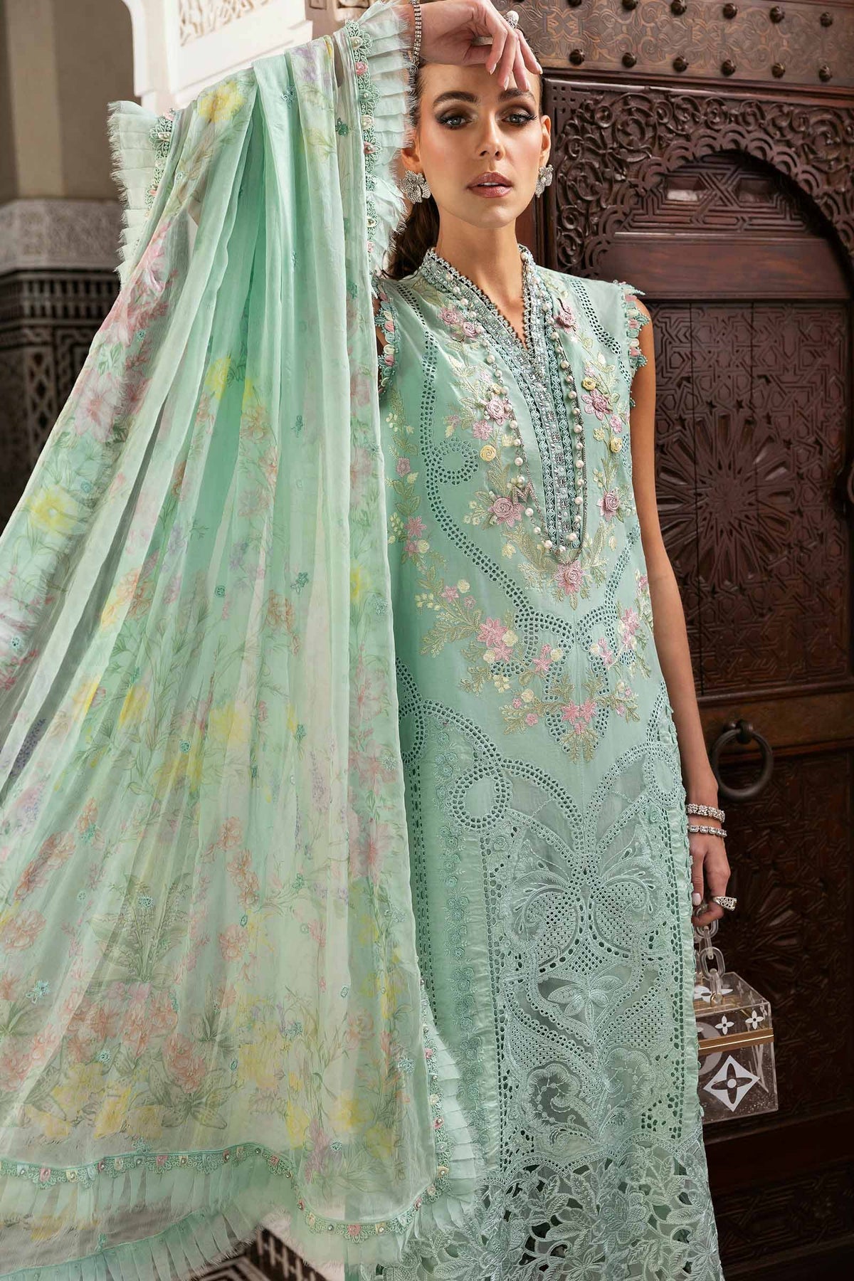 MARIA.B LAWN (D-2514-A)