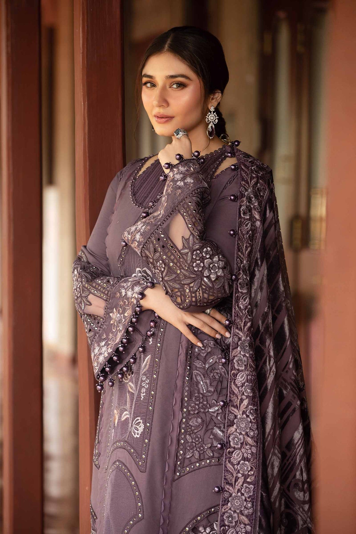 Maria B Winter Luxe collection 2024 - 3 Piece Unstitched Embroidered Linen Suit | DL-1202