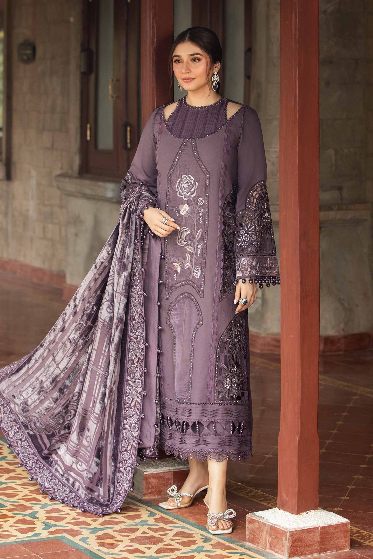 Maria B Winter Luxe collection 2024 - 3 Piece Unstitched Embroidered Linen Suit | DL-1202