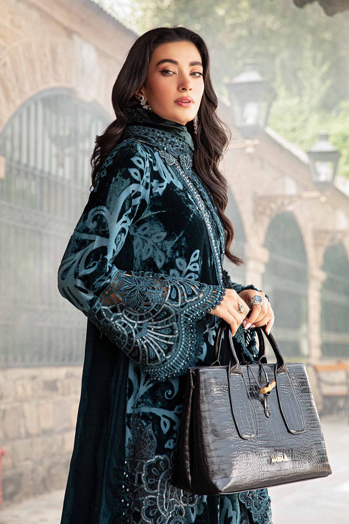 Maria B Winter Luxe collection 2024 - 3 Piece Unstitched Embroidered Palachi Suit | DL-1203