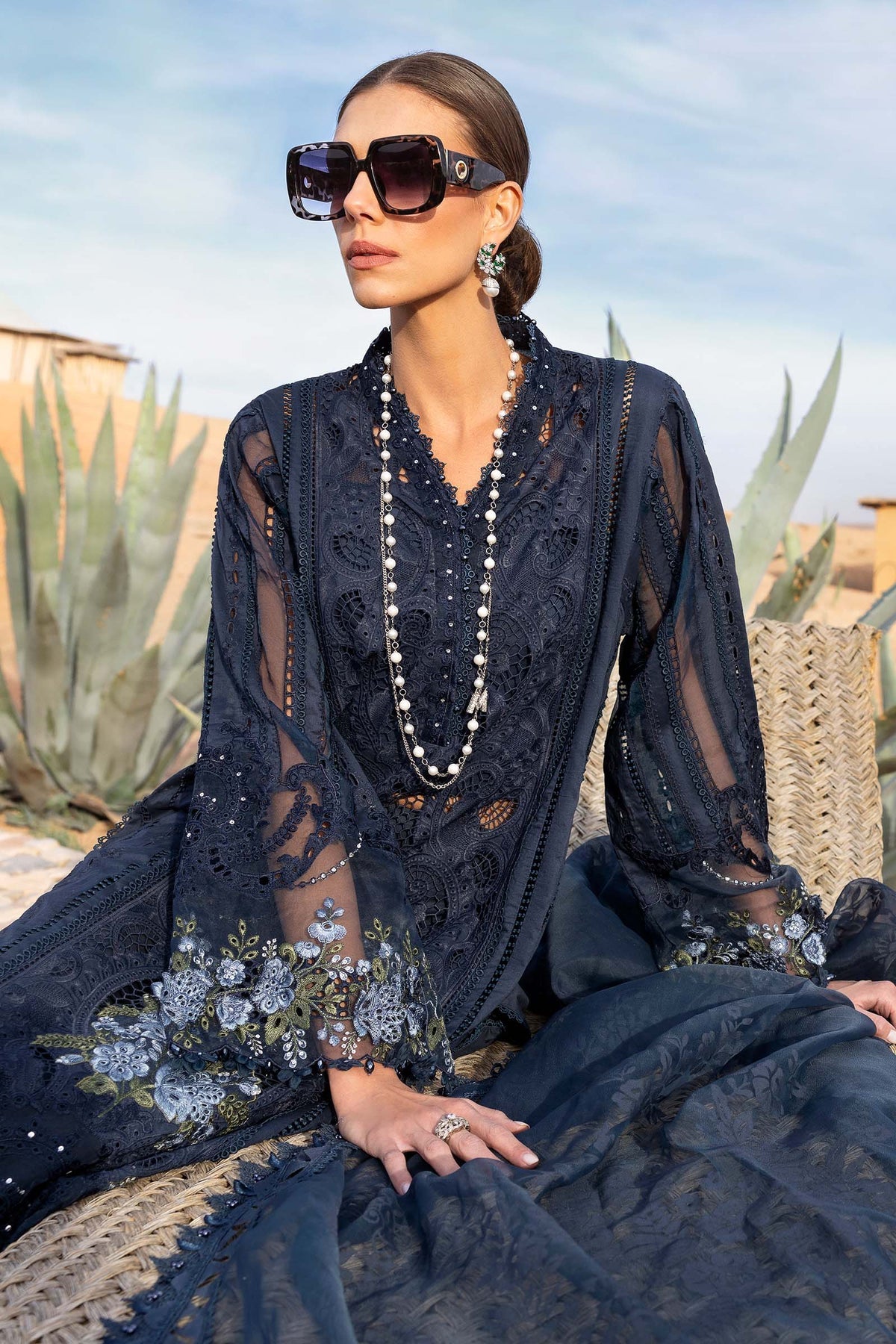 MARIA.B LAWN (D-2504-B)
