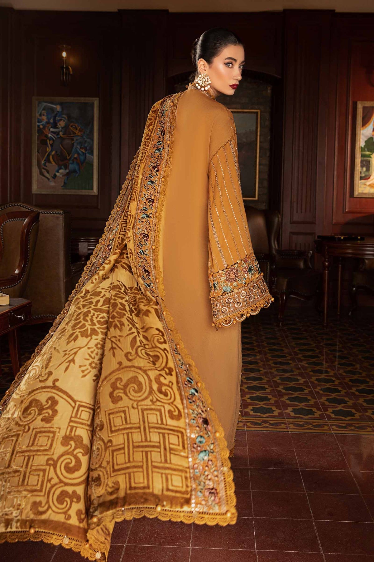 Maria B Winter Luxe collection 2024 - 3 Piece Unstitched Embroidered Twill Linen Suit | DL-1207