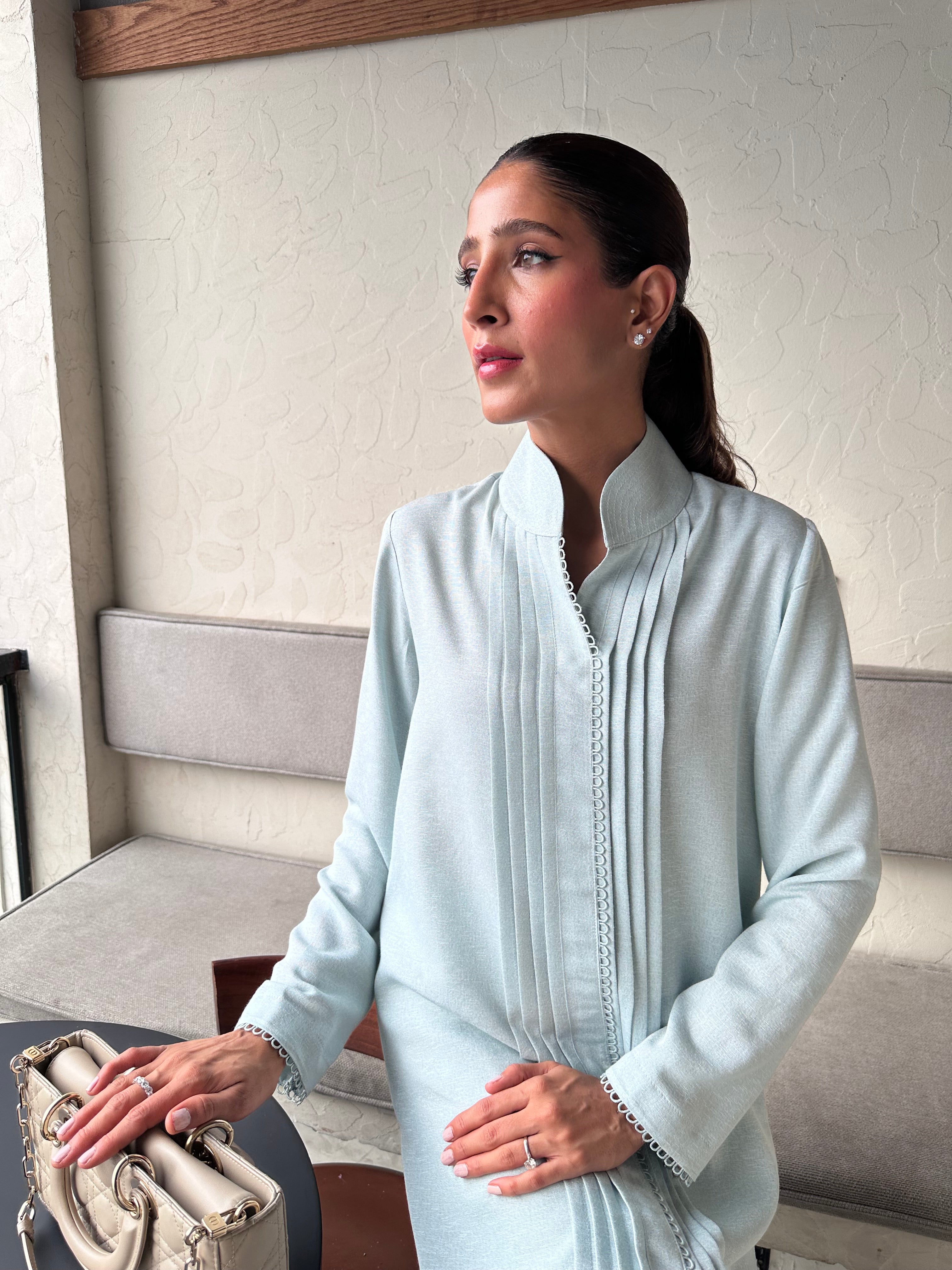 POWDER BLUE MONTARAE SET