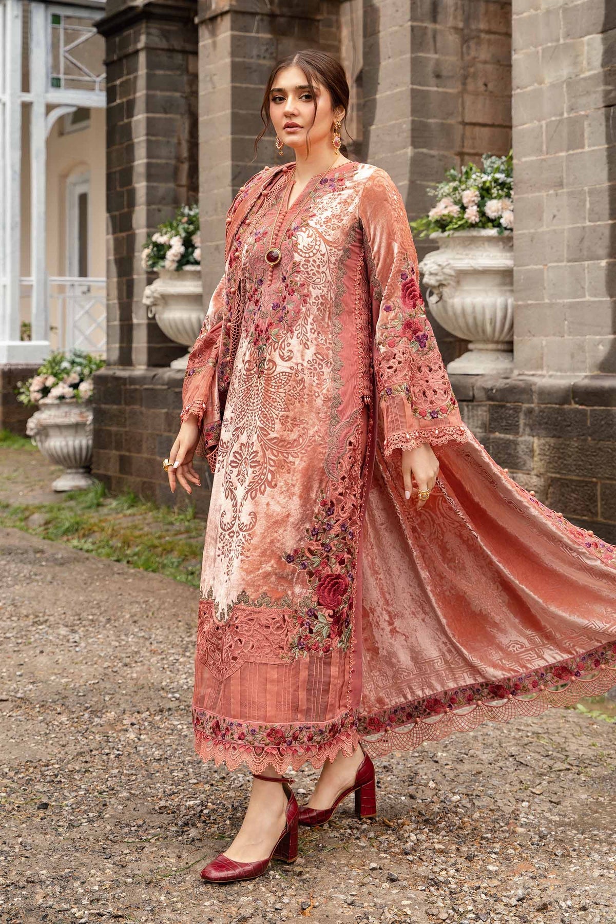 Maria B Winter Luxe collection 2024 - 3 Piece Unstitched Embroidered Palachi Suit | DL-1206
