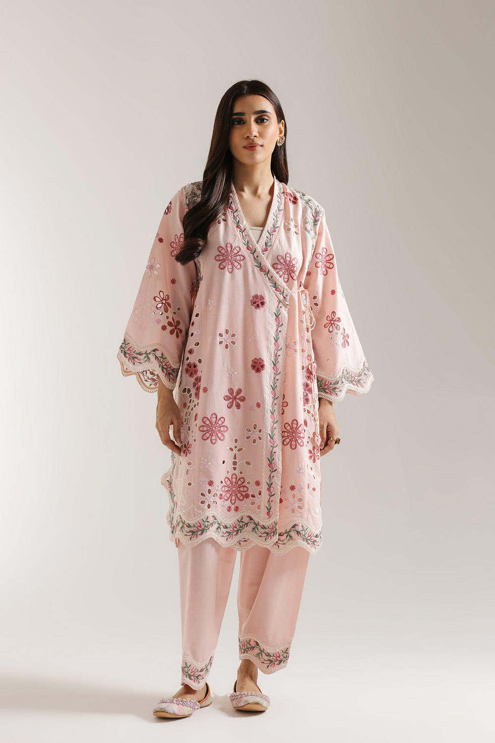 EMBROIDERED SUIT (E3211/103/328)