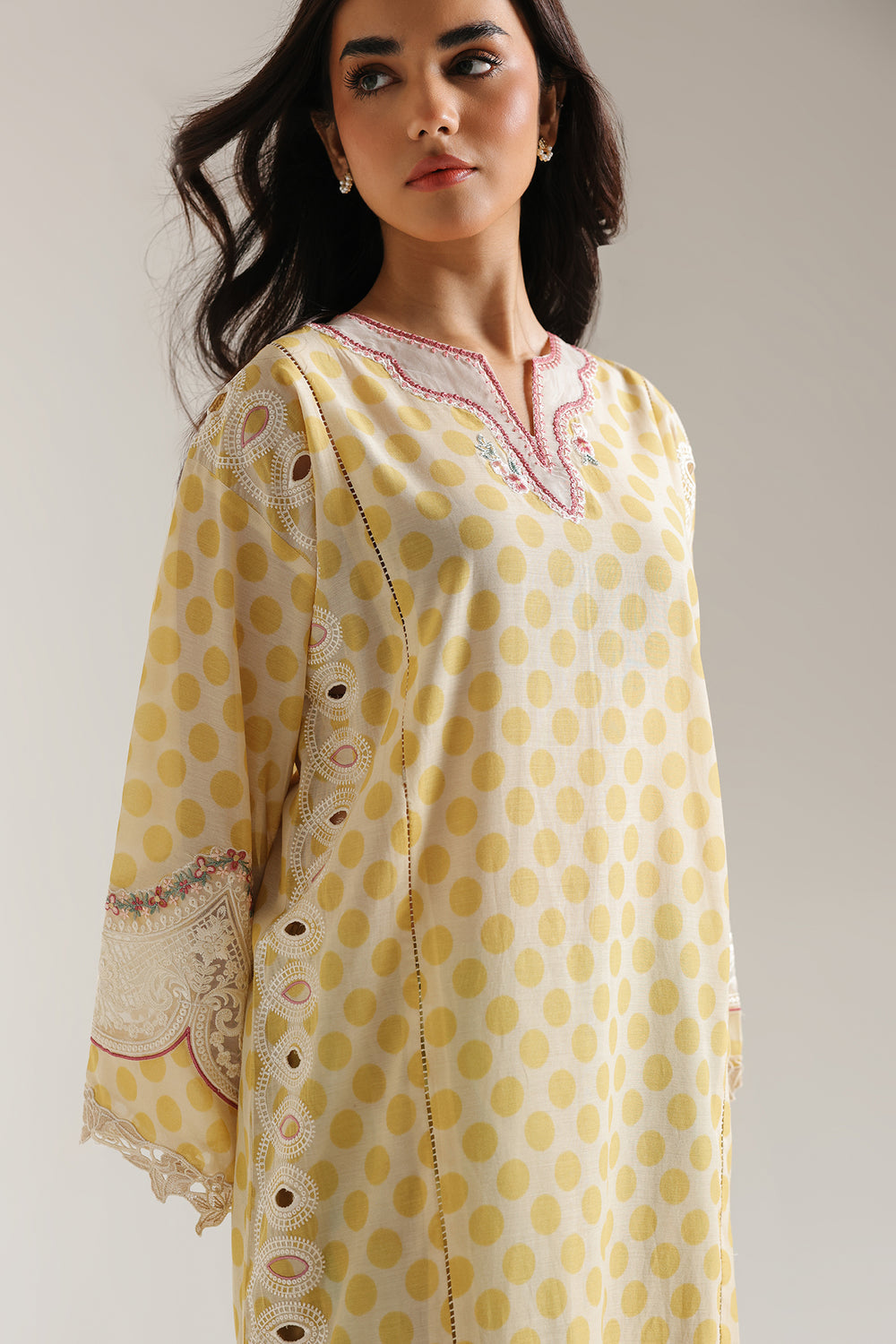 EMBROIDERED SUIT (E3268/103/110)