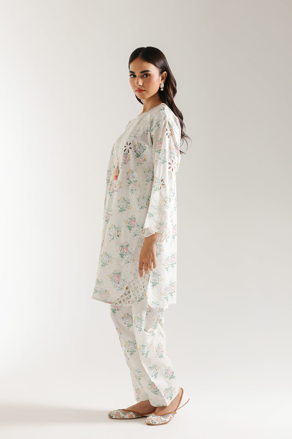 EMBROIDERED SUIT (E3292/103/005)