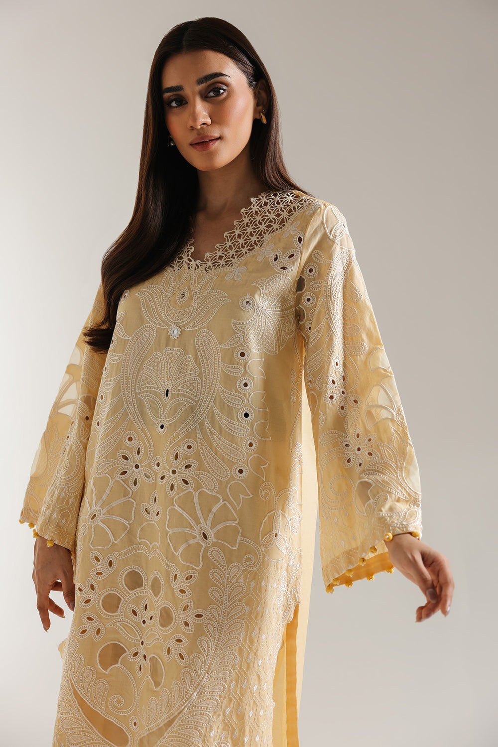 EMBROIDERED SUIT (E3324/103/115)