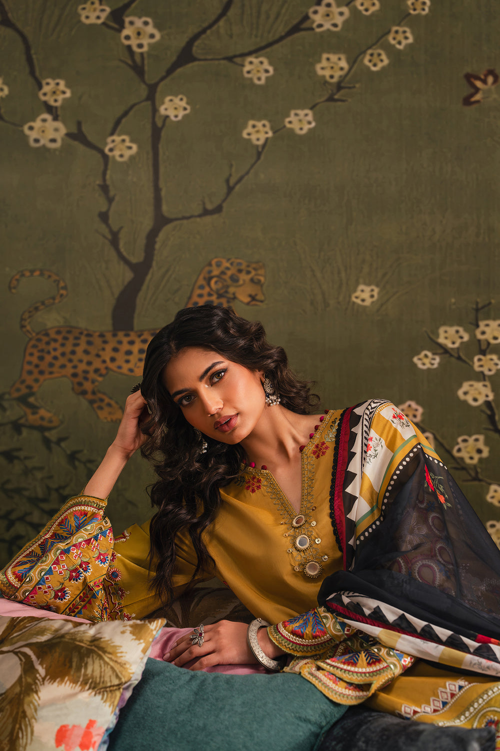 ANTIQUE MOSS | E4016/103/218