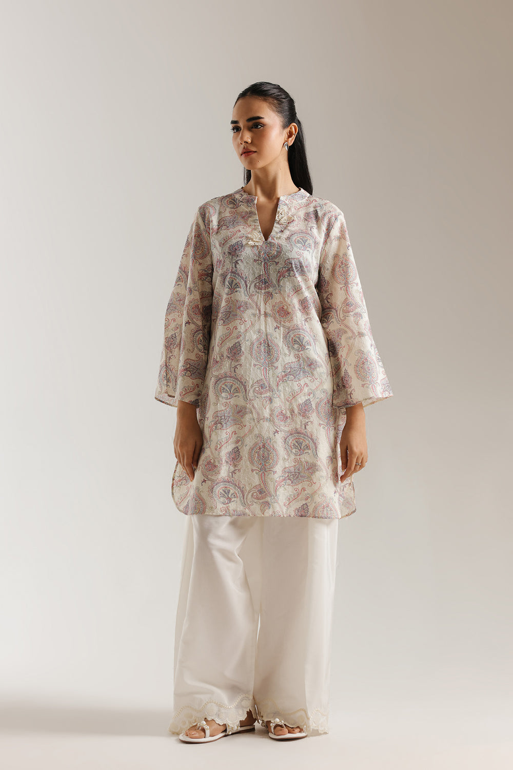 OFF WHITE | E7676/102/002