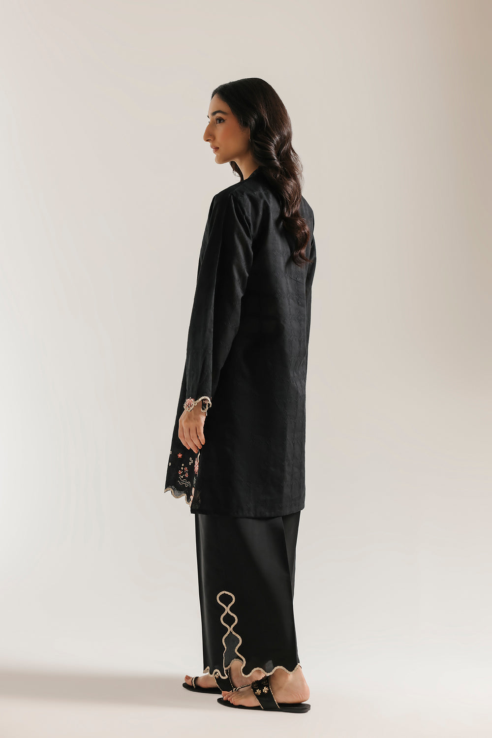 JET BLACK | E7846/102/902