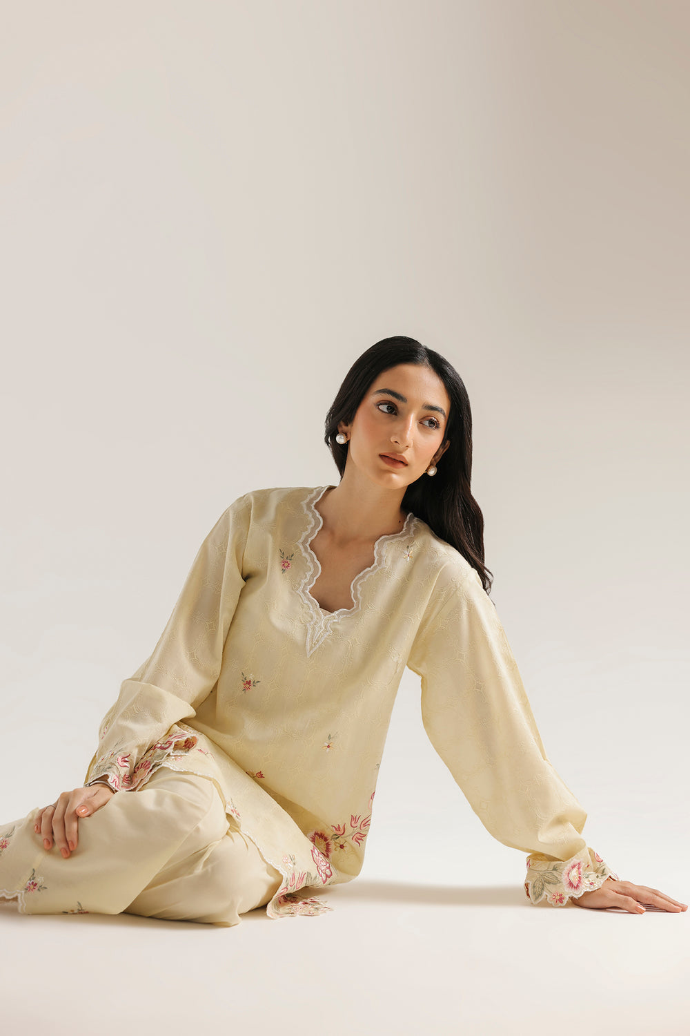 YELLOW BEIGE | E7847/102/110