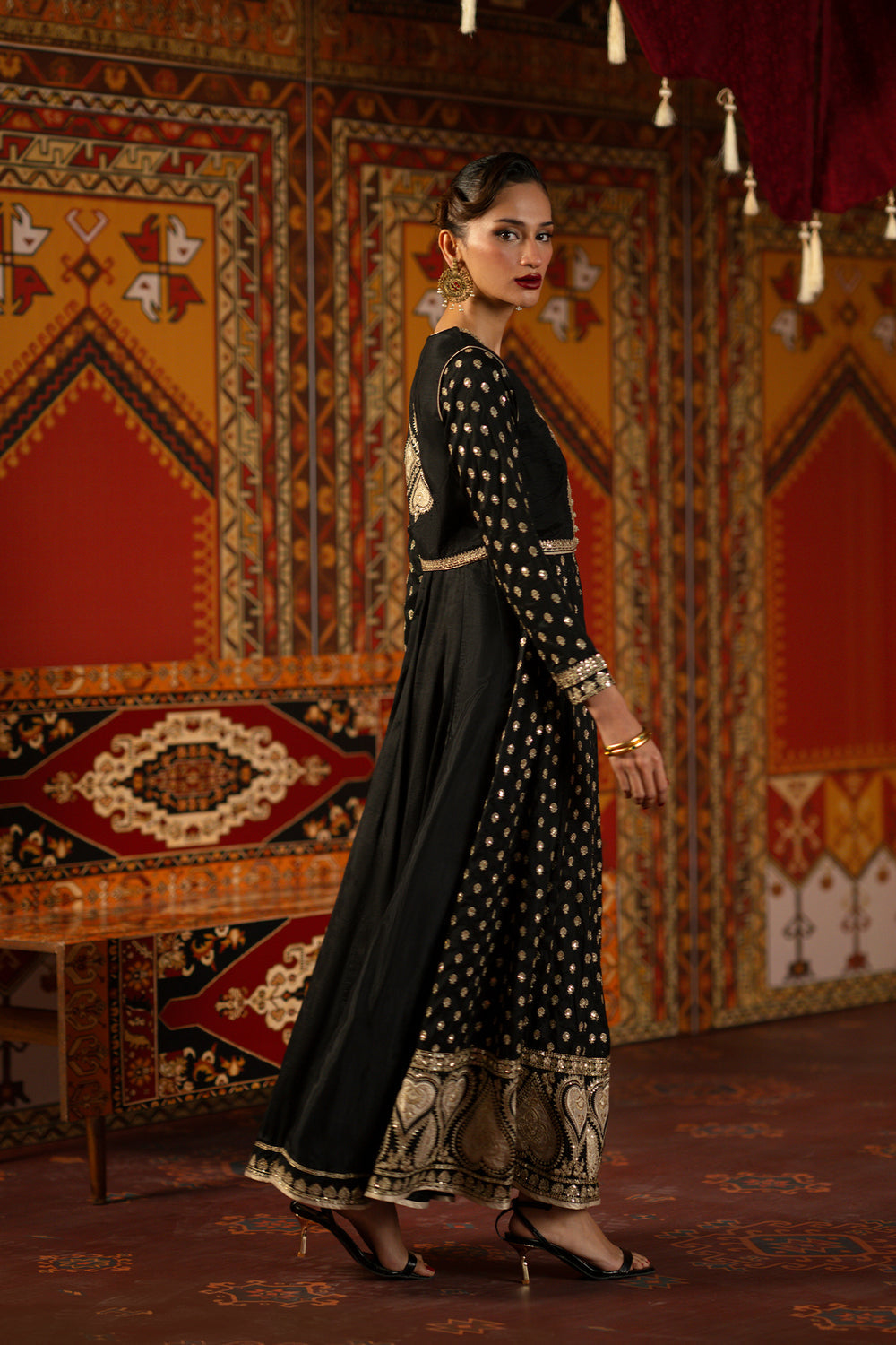 BLACK | E1051/104/901