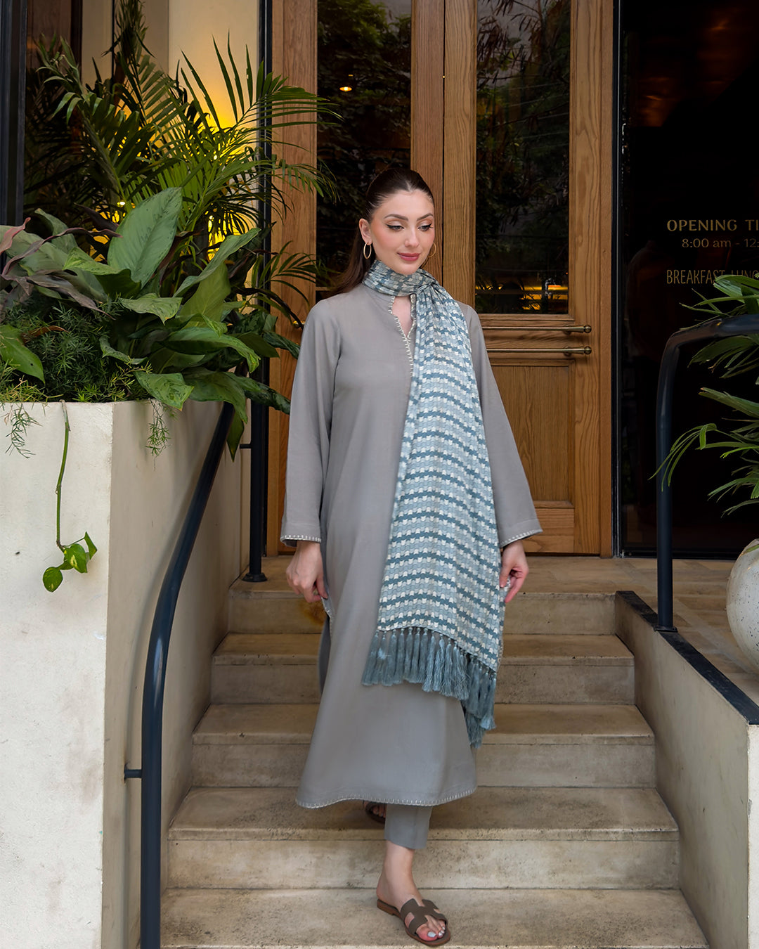 MG EMBROIDERED SCALLOPED SET