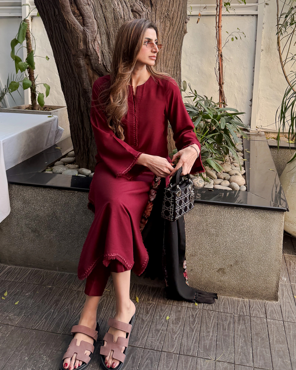 Rouge Embroided Thread Set