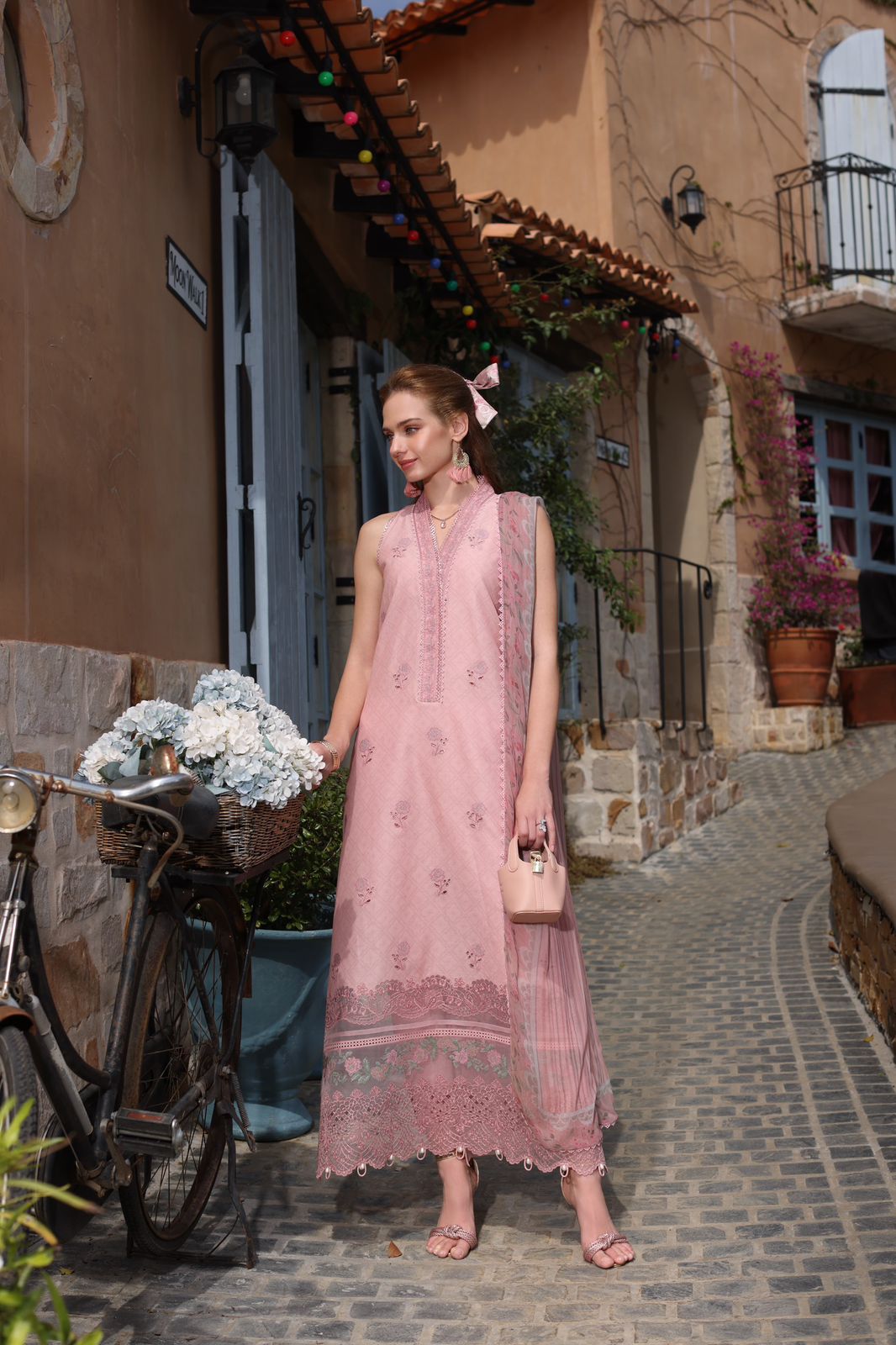 NOOR CHIKANKARI (D5-A)