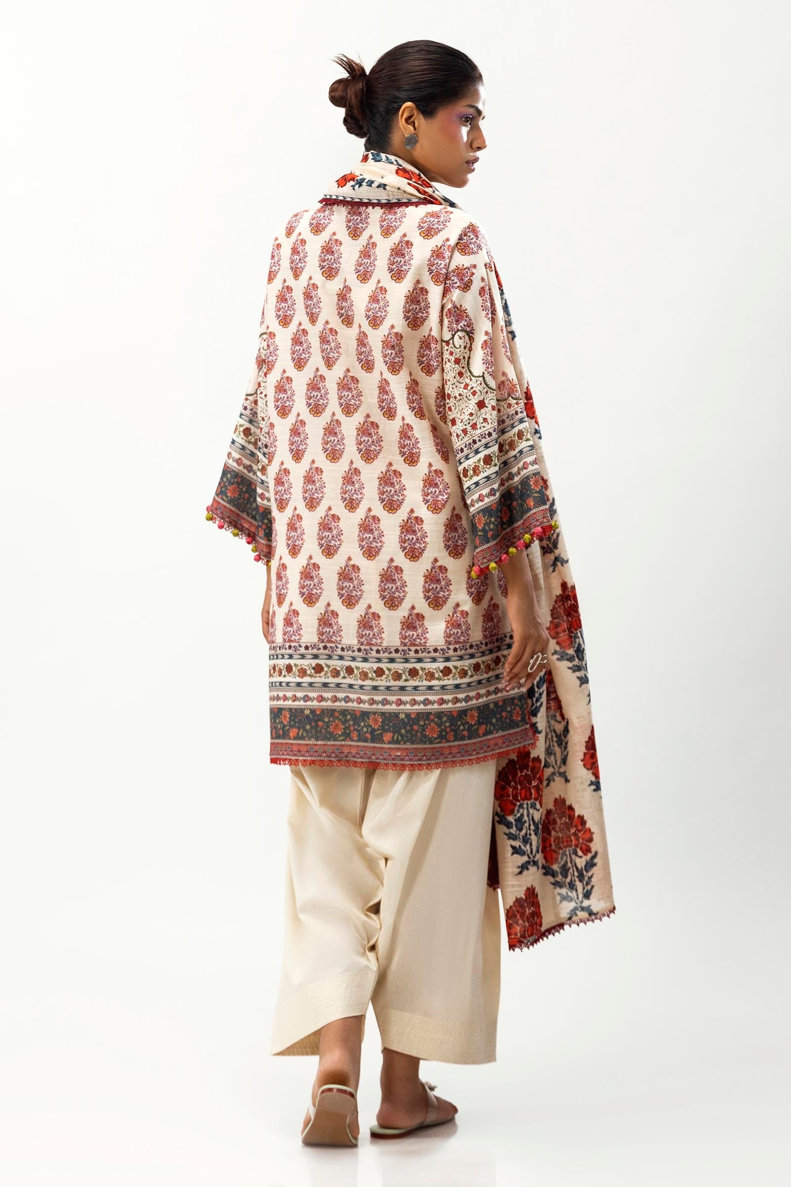 Sana Safinaz Winter Luxury 2024 (MAHAY) - H243-003A-2Q