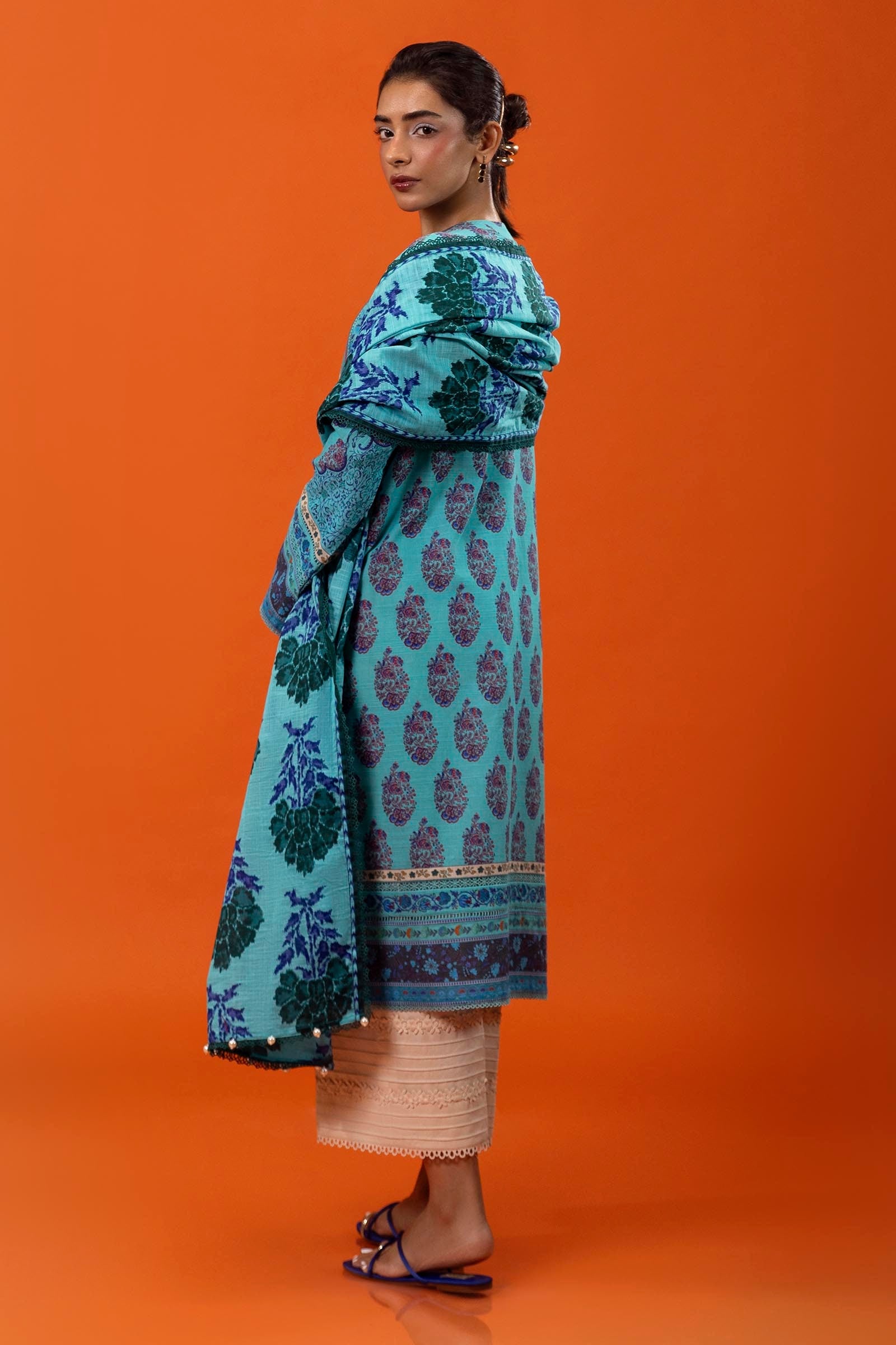 Sana Safinaz Winter Luxury 2024 (MAHAY) - H243-003B-2Q