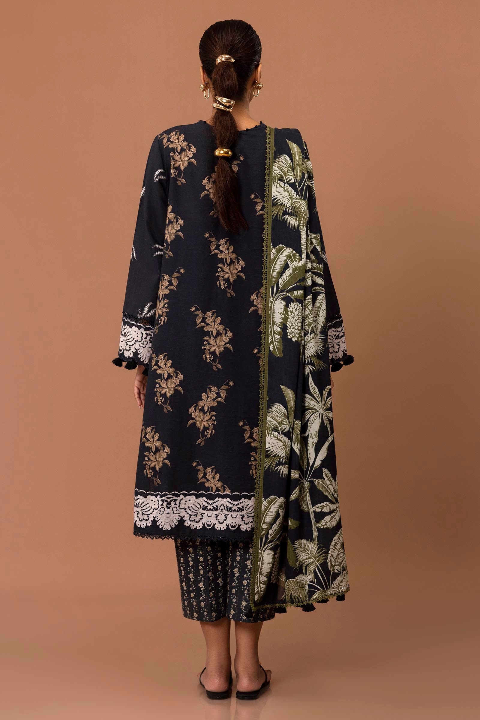 Sana Safinaz Winter Luxury 2024 (MAHAY) - H243-006A-3DB