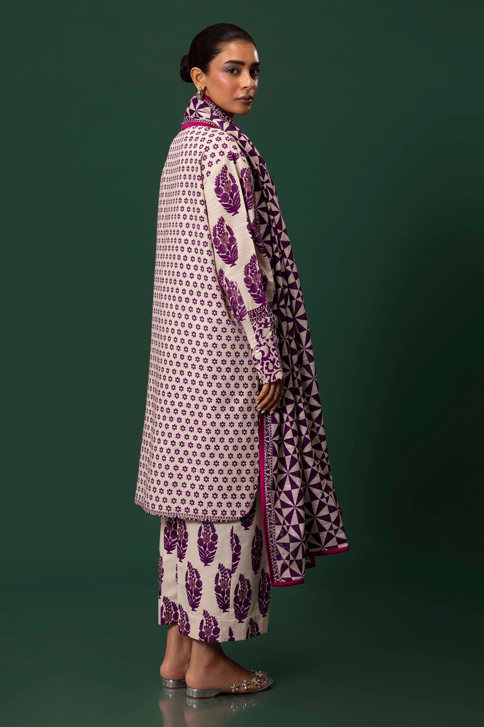 Sana Safinaz Winter Luxury 2024 (MAHAY) - H243-009A-3CQ
