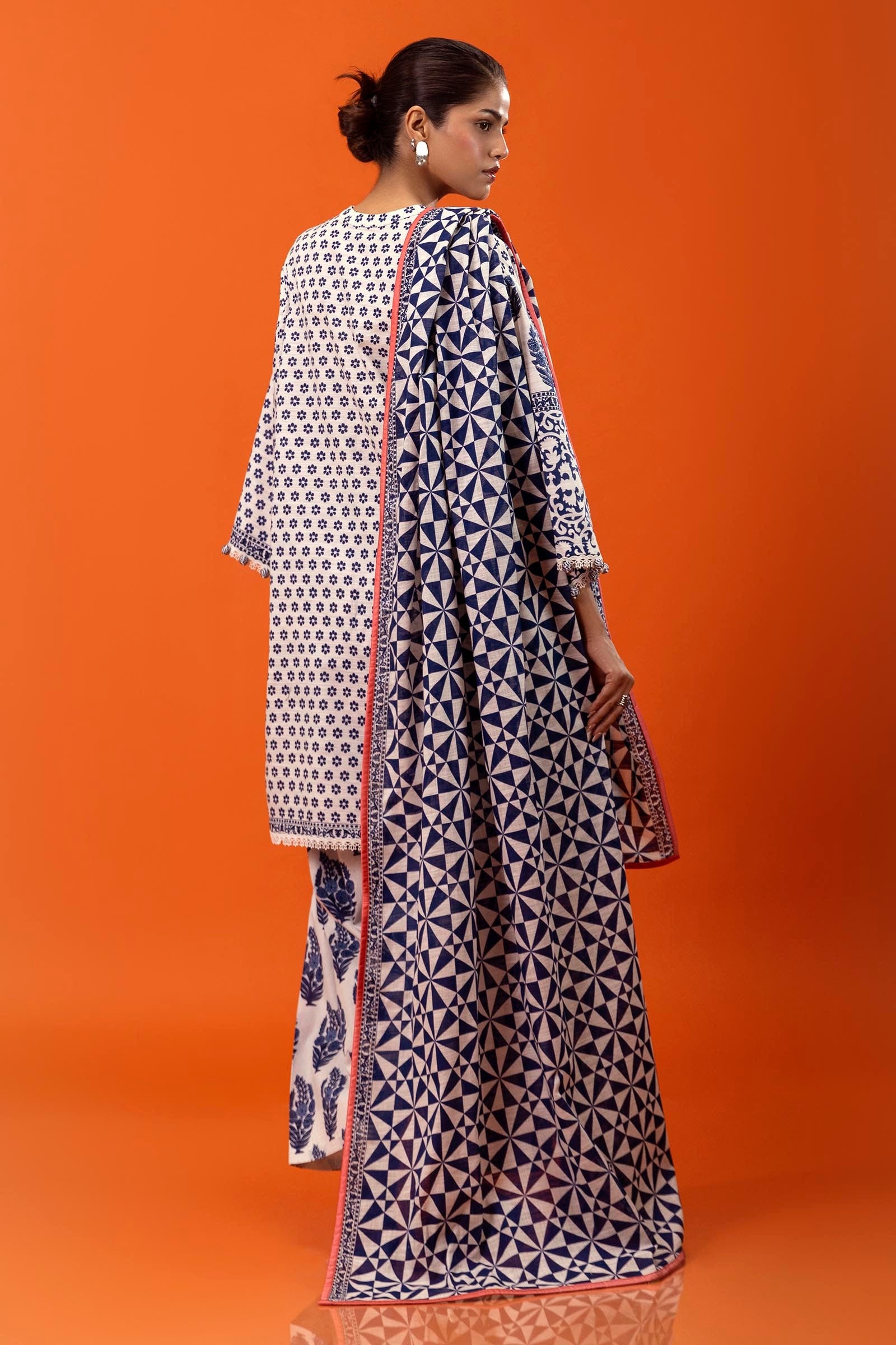 Sana Safinaz Winter Luxury 2024 (MAHAY) - H243-009B-3CQ