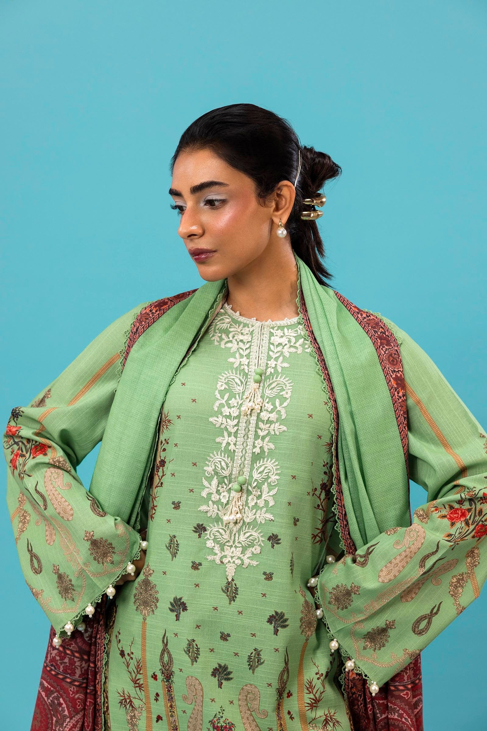 Sana Safinaz Winter Luxury 2024 (MAHAY) - H243-025B-3CQ
