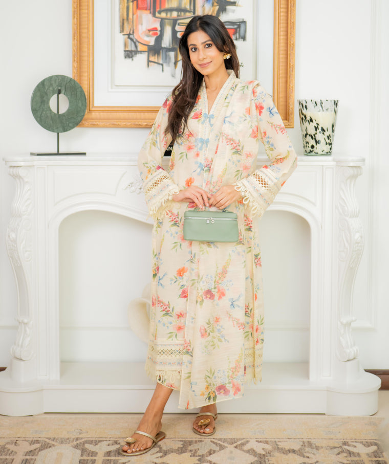 BOWS AND BELL FLOWERS