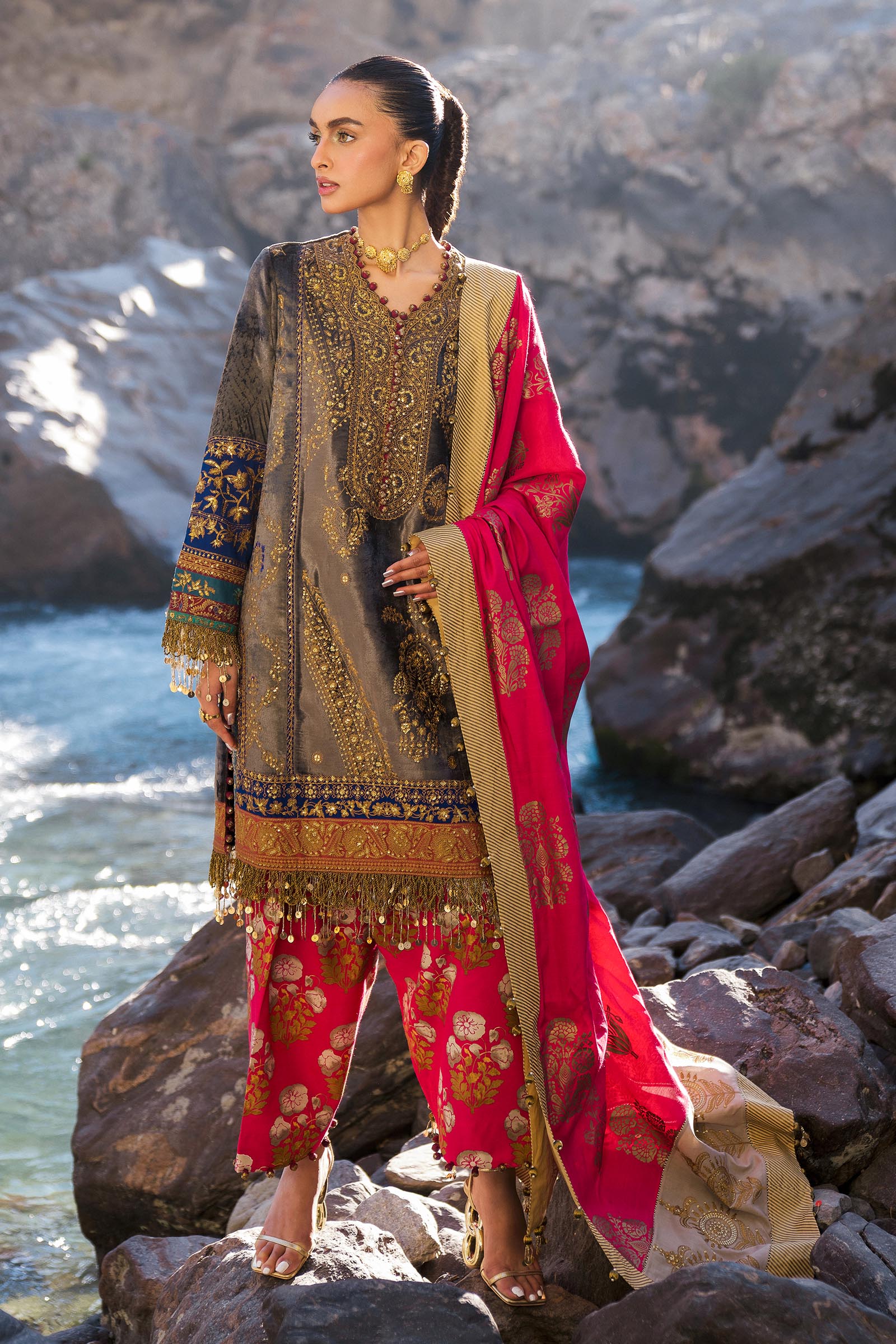 Sana Safinaz Winter Luxury'24 - V241-004-3CP